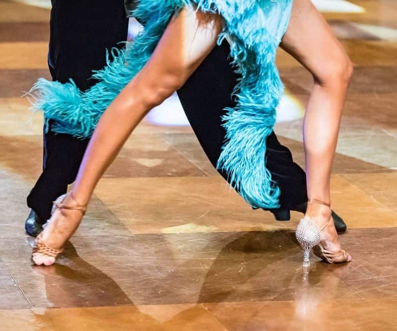 ritmos latinos en el baile de salón