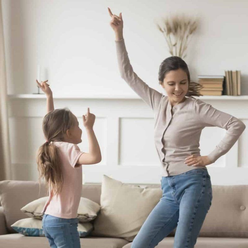 bailar en casa para combatir el coronavirus