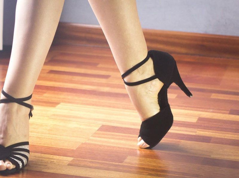 Los 3 mejores zapatos de baile latino para tus clases