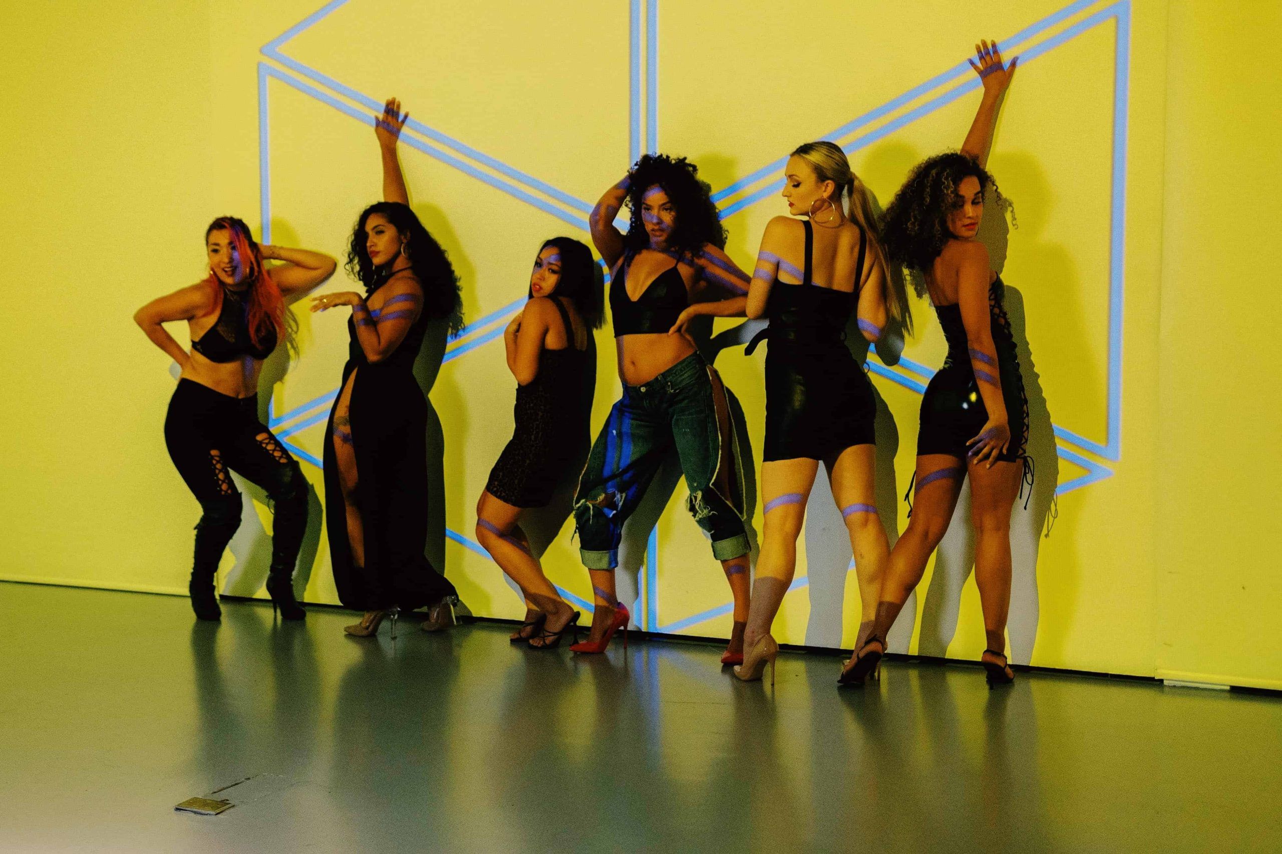 ¿Qué es el baile sexy style y cómo aprender a bailarlo?