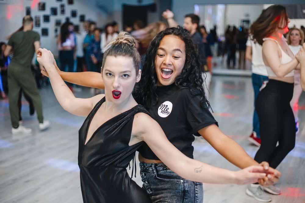 ¿Dónde hacer clases de salsa y bachata en Barcelona?