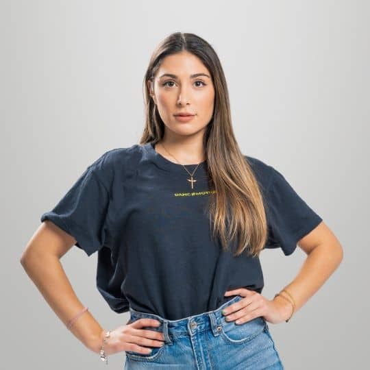 andrea perfil
