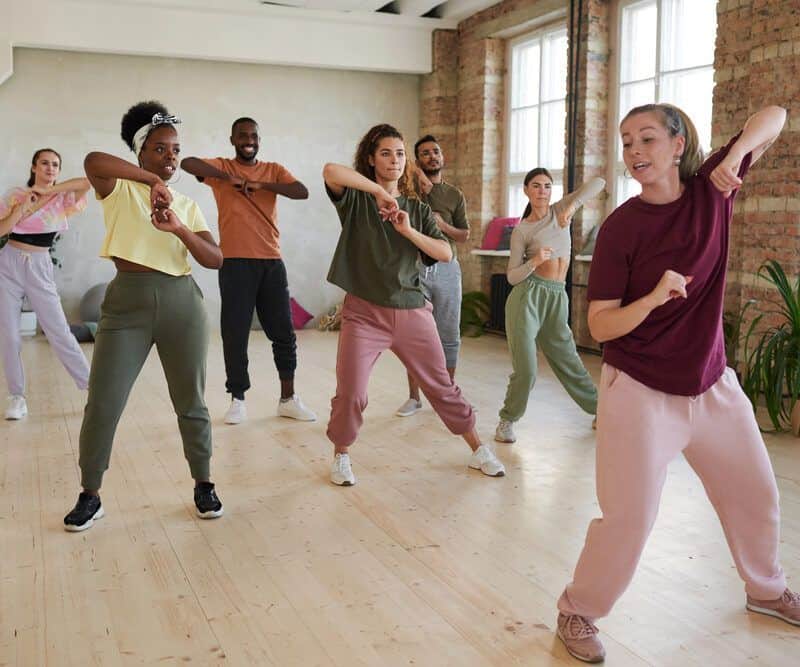 clases de baile sábados y domingos