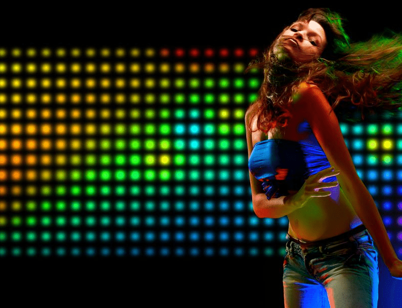 Shuffle-dance-el-estilo-que-arrasa-en-TikTok-llega-a-Barcelona