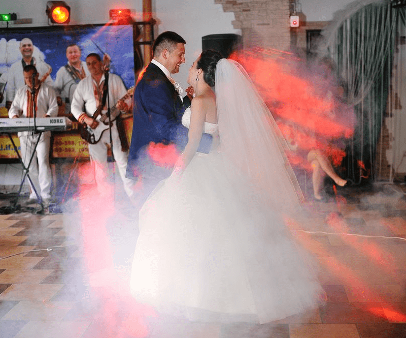 Cuando-empezar-a-preparar-tu-baile-nupcial-segun-los-expertos