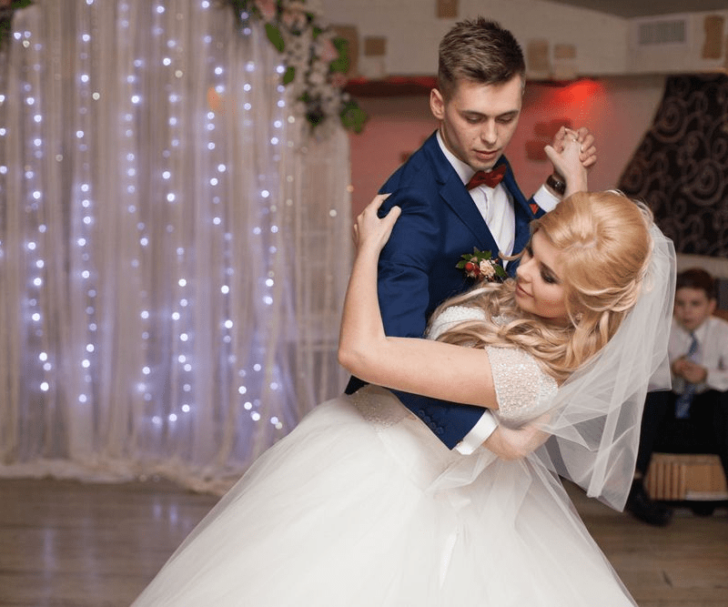 Tendencias-en-bailes-nupciales-para-bodas-de-agosto