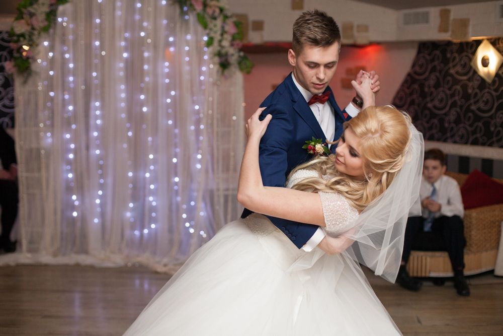 Tendencias en bailes nupciales para bodas de agosto