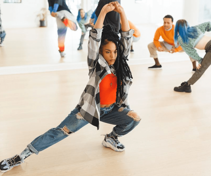 Commercial-dance-la-tecnica-que-usan-los-artistas-profesionales